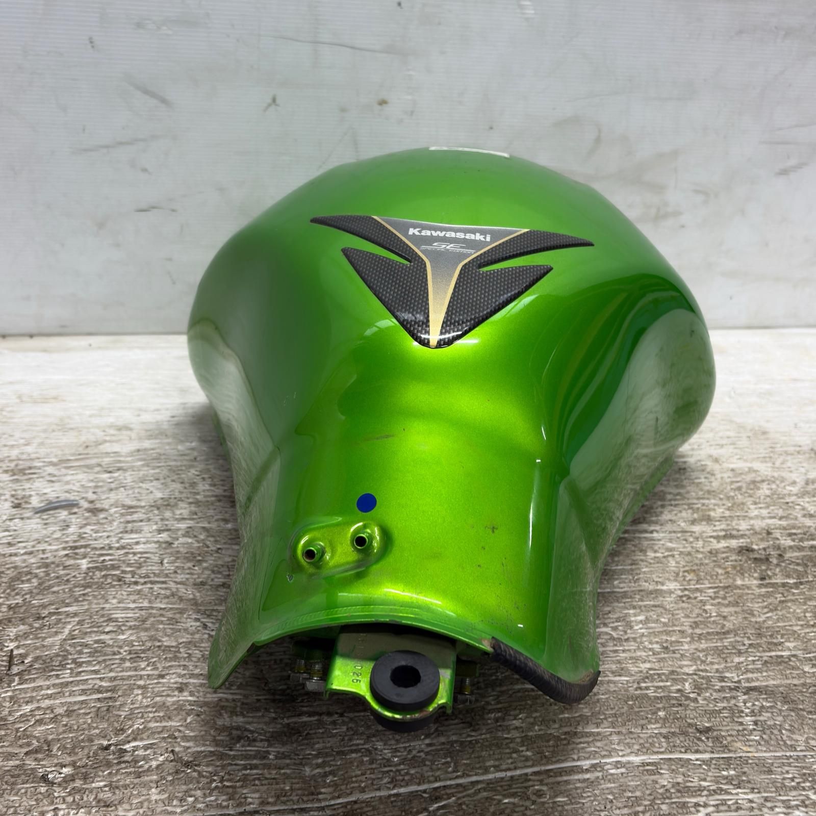 質実剛健 KAWASAKI ニンジャ 400 EX400E ガソリンタンク カワサキ 【激安通販】