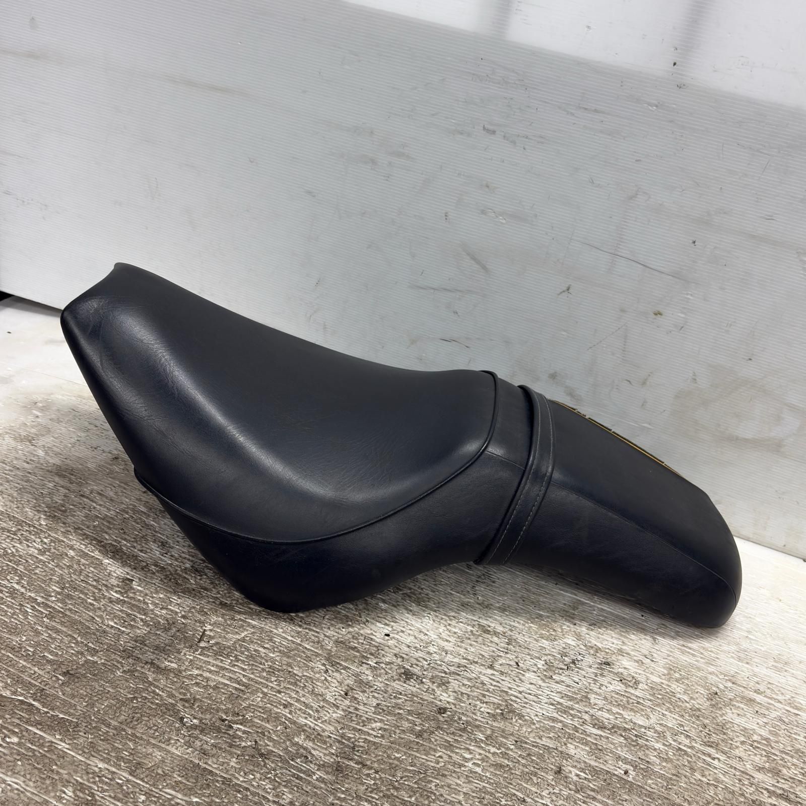 こうじ　90　合皮ロング　その1 ゼファー400 初期・前期 鋲打ち 茶ツートン タックロールシート