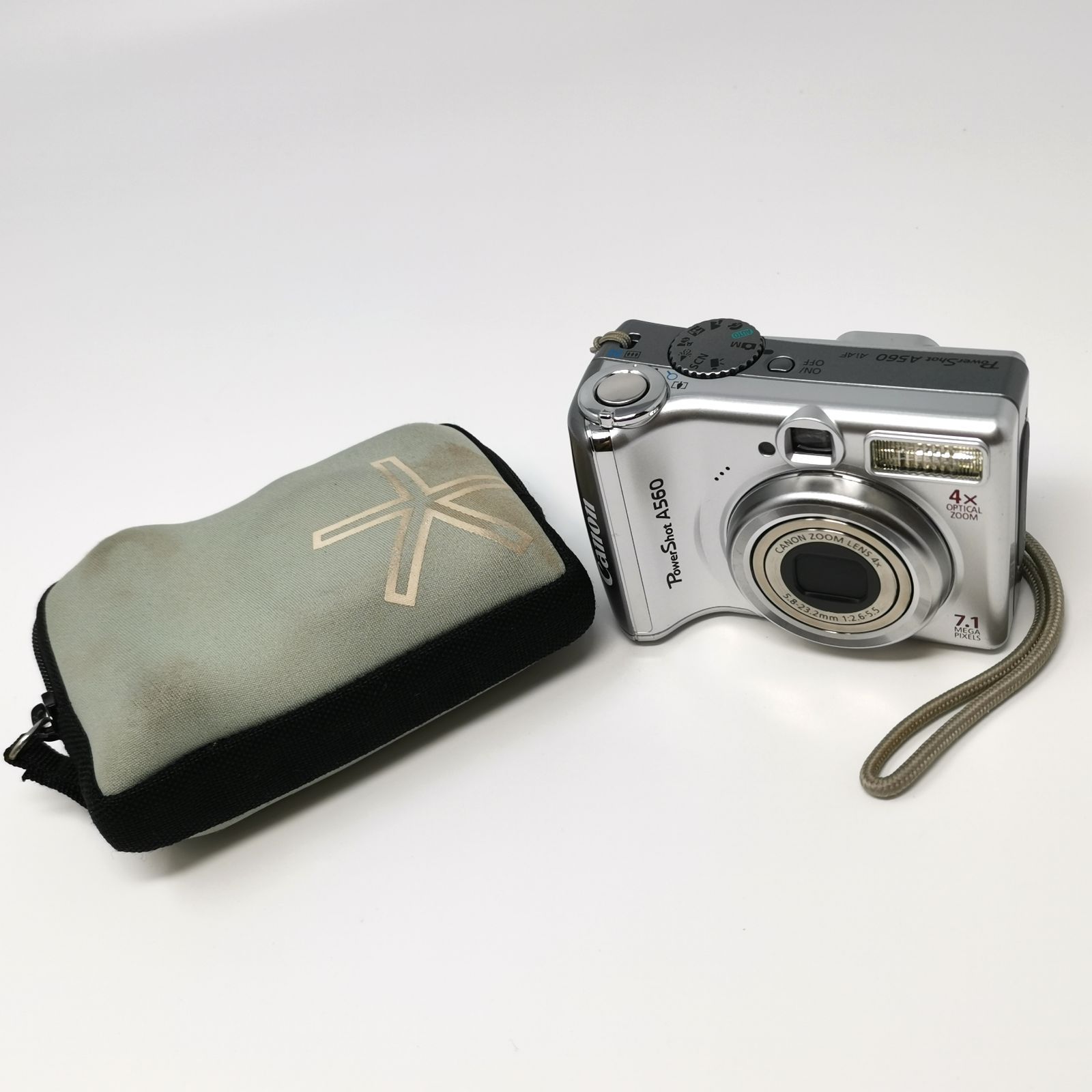キャノン パワーショット A560 シルバー デジカメ 電池式 動作 済み デジタルカメラ 管理番号KKVUKO3355