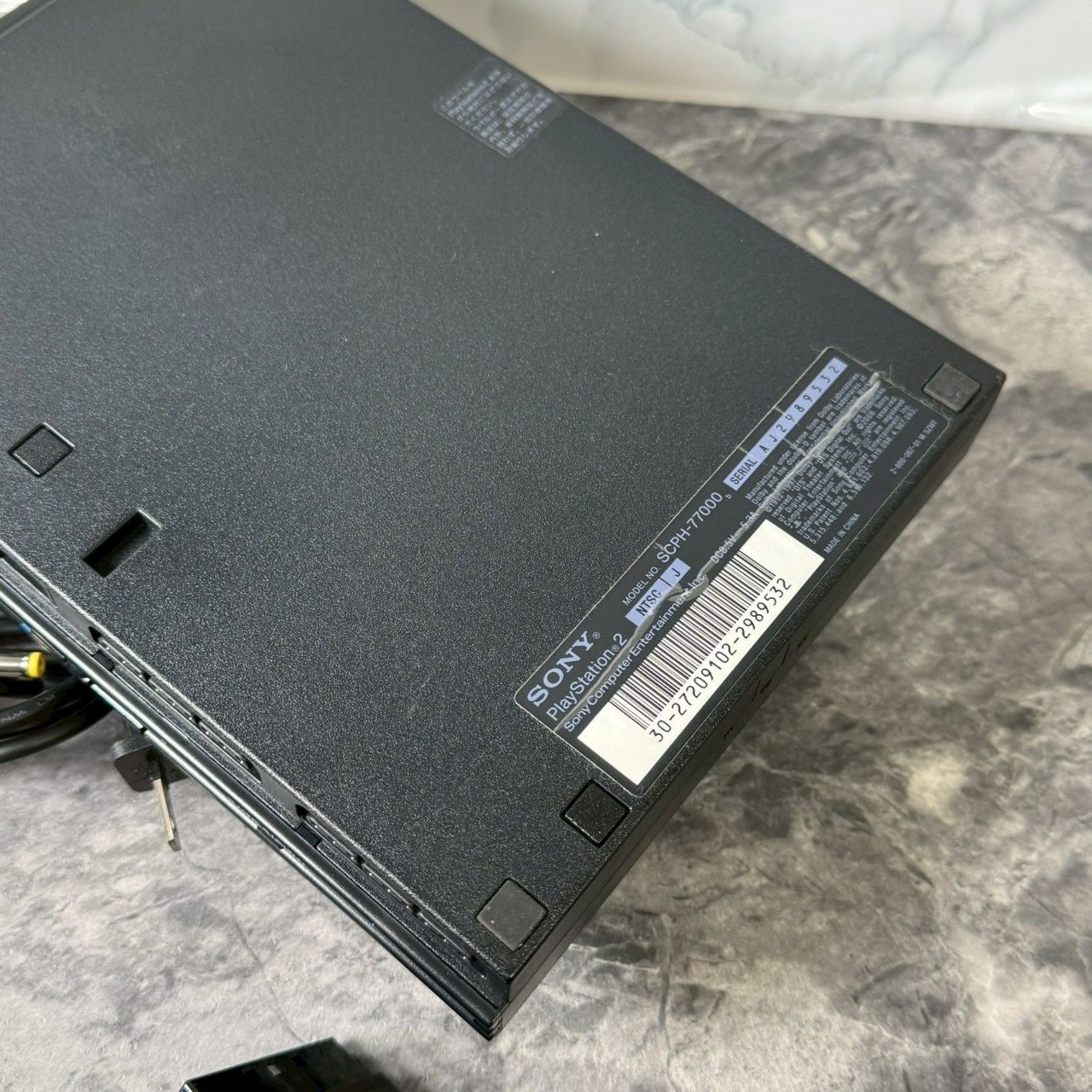 チャコールブラック