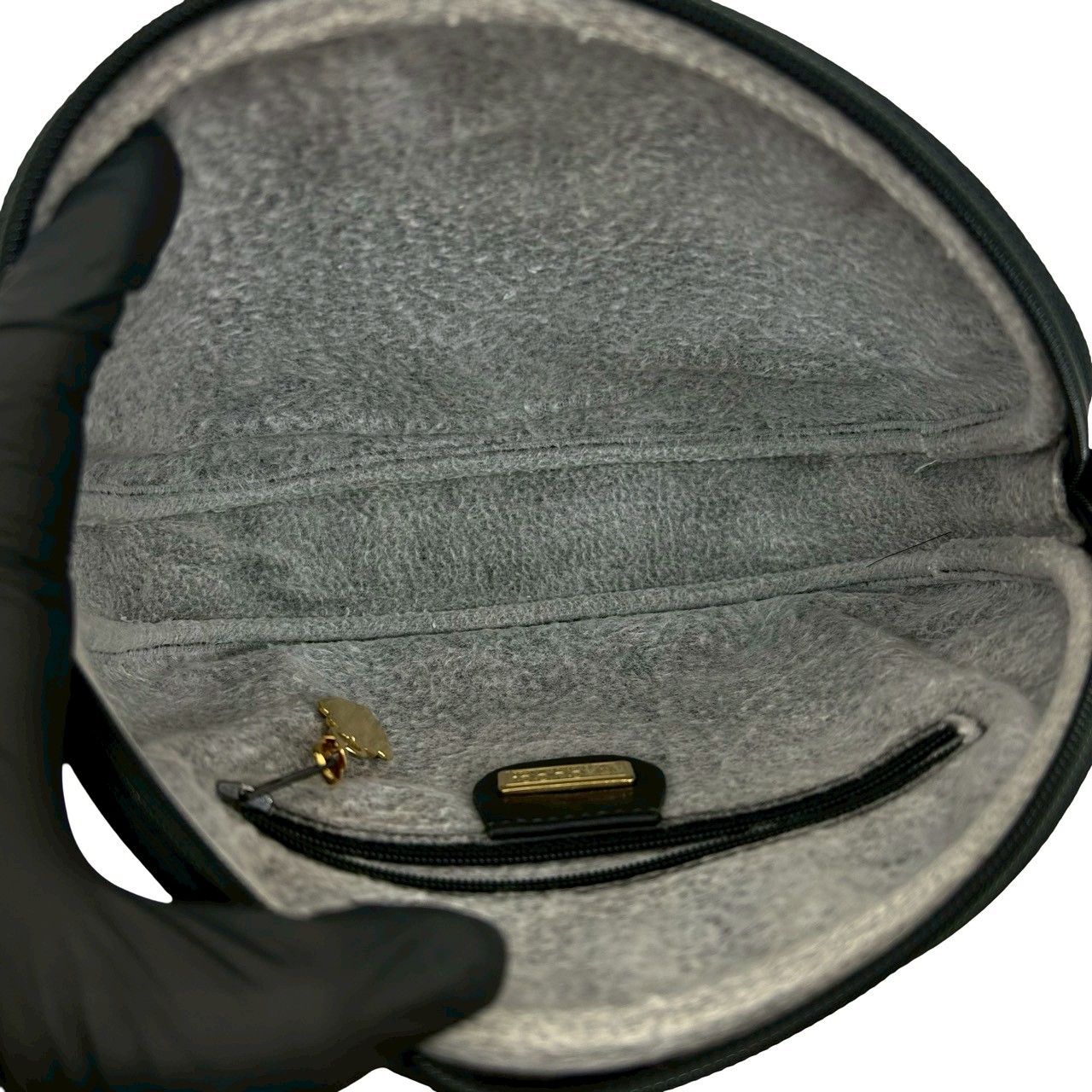 極 美品 オールドグッチ マイクロ GG ショルダーバッグ ポシェット ブラック 極 美品 GUCCI グッチ オールドグッチ ヴィンテージ マイクロGG ロゴ