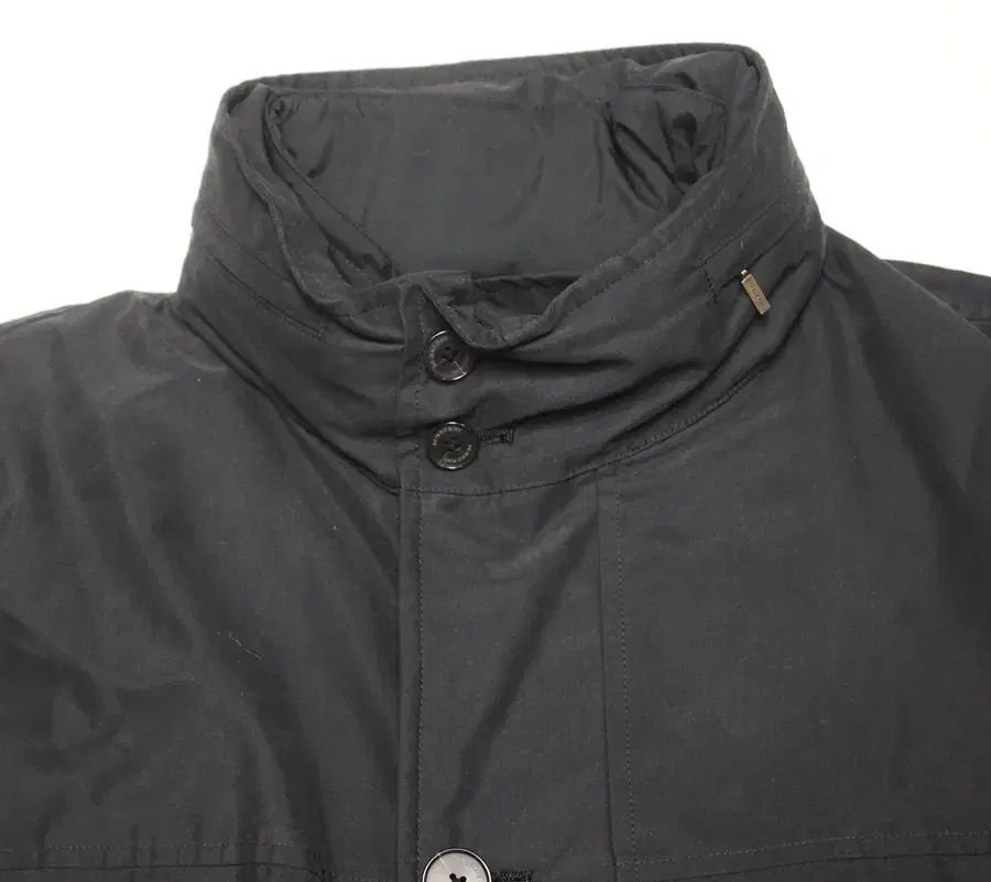 バーバリー メンズ ゆったりしている 105 ダウンジャケット フードコート 取り外し 良し