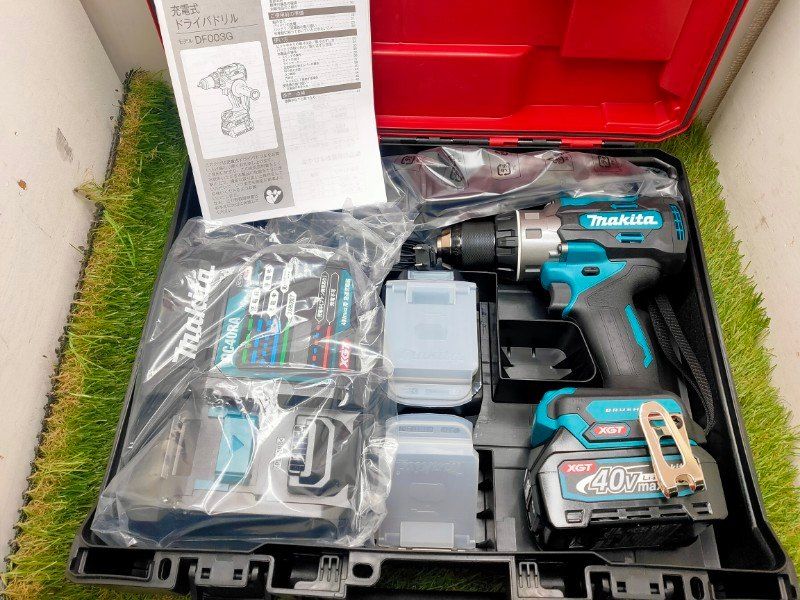 Makitaマキタ 充電ドライバドリル 40V-max DF003DRGX 180Nm マキタ純正バッテリ2個 充電器 ケース付 ♥