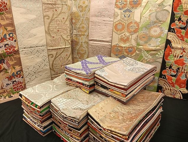 平和屋着物 袋帯 西陣 まとめて100点 鳳凰 向かい鶴 孔雀羽 蝶 風景 更紗 花柄 七宝 正倉院 佐賀錦 金銀糸 ♥品あり 全て正絹 mmm053