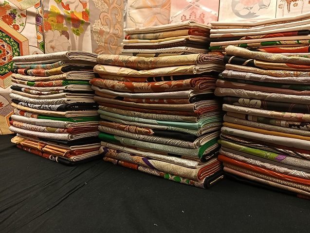 平和屋着物 袋帯 西陣 まとめて100点 向かい鳳凰 鶴 鴛鴦 蝶 花柄 七宝 正倉院 駒刺繍 佐賀錦 金銀糸 など あり 全て正絹 mmm056