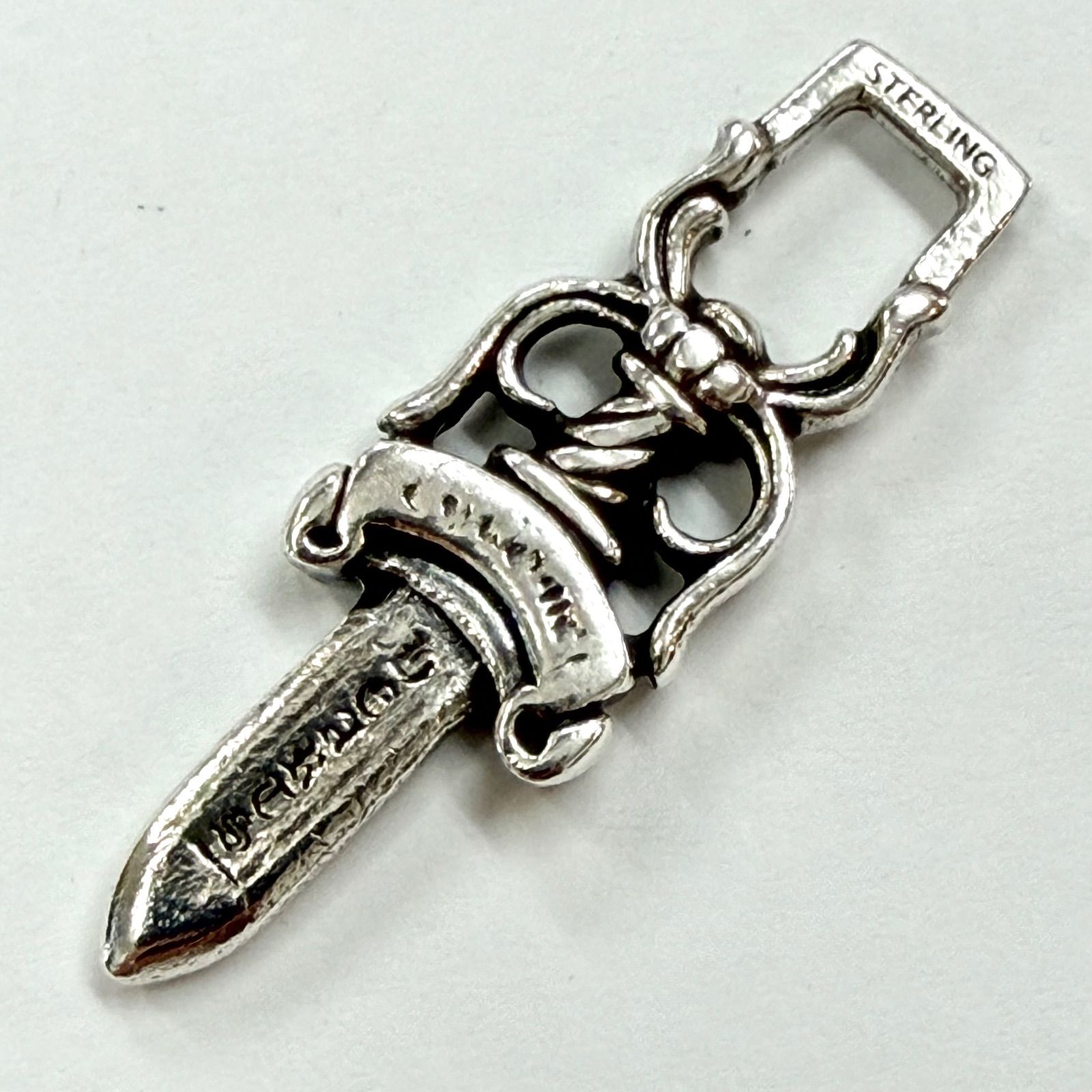 Chrome Hearts クロムハーツ Dagger Pendant | Dagger Charm ダガー チャーム オールド ダガーチャーム 保存袋とNY 証明書付き AYA1251027015005MTD