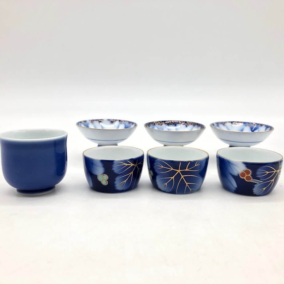 稀少・廃盤】宮内庁御用達 有田焼 赤地 瑠璃 染錦 牡丹 金彩 花生 壺