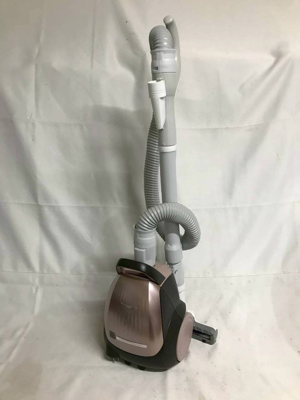 北見市発 パナソニック Panasonic 電気掃除機 MC-PK19A-P 2018年製 黒 ピンクシャンパン 紙パック式