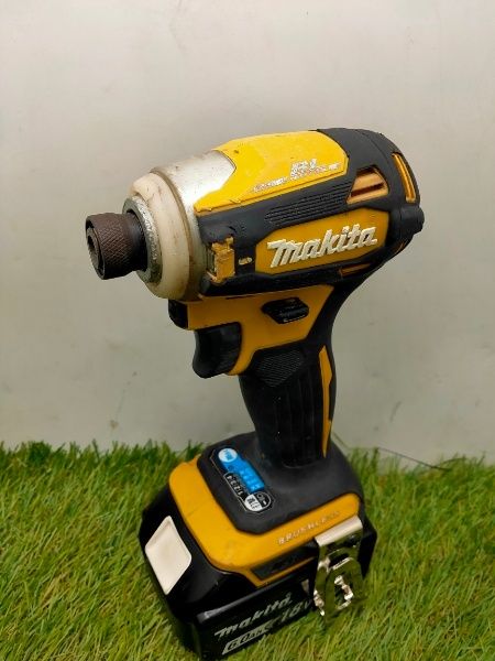 マキタ makita インパクトドライバ フレッシュイエロー バッテリ2個 ケース付 TD172DGXFY オーバーホール済み
