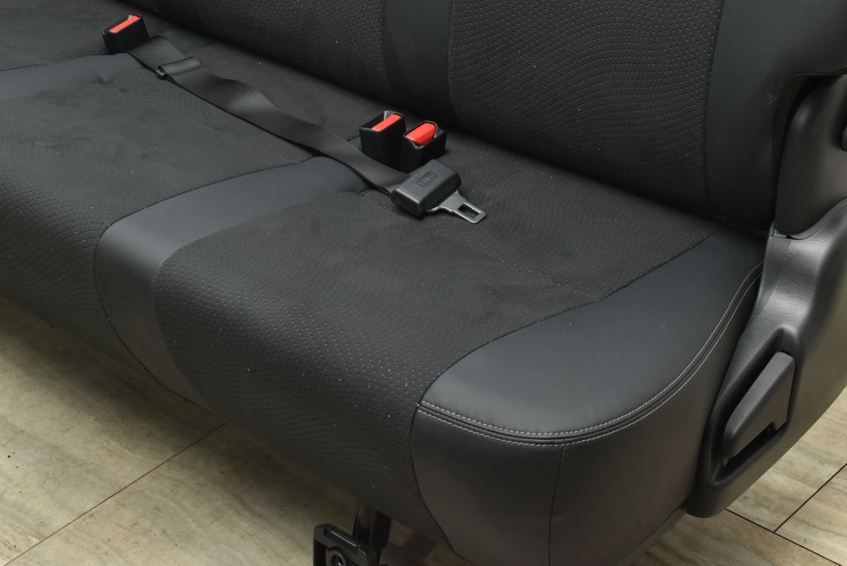 ハイエース　ダークプライムⅡ セカンドシート 程度良好品】トヨタ 200 ハイエース ダークプライム2 純正 セカンド