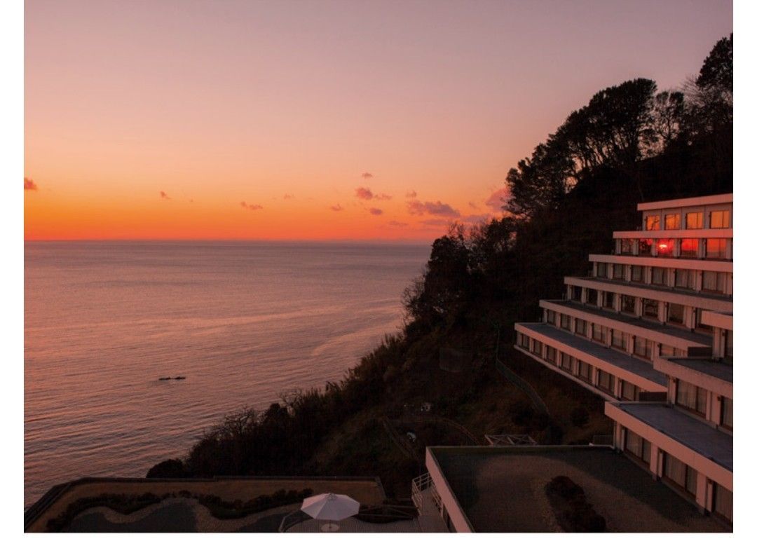 ペア宿泊券 二食付 静岡 堂ヶ島ニュー銀水