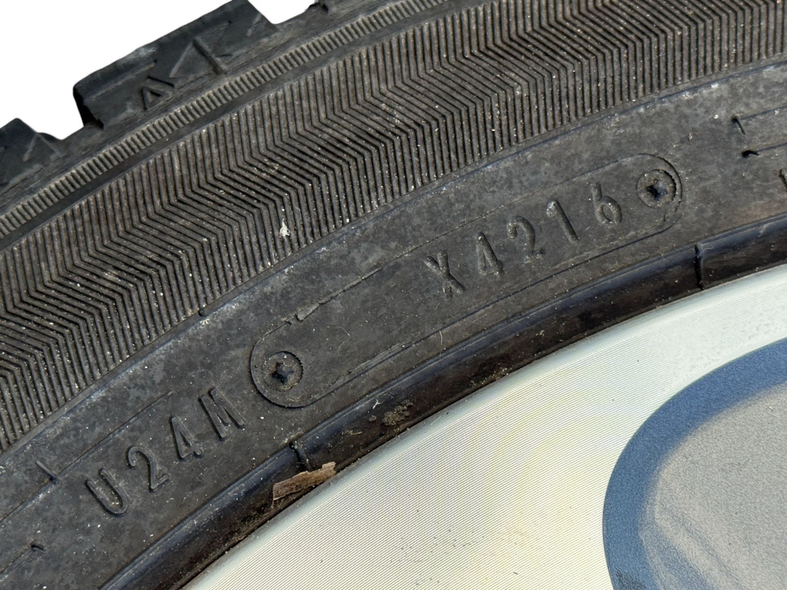 VM4 純正アルミホイール