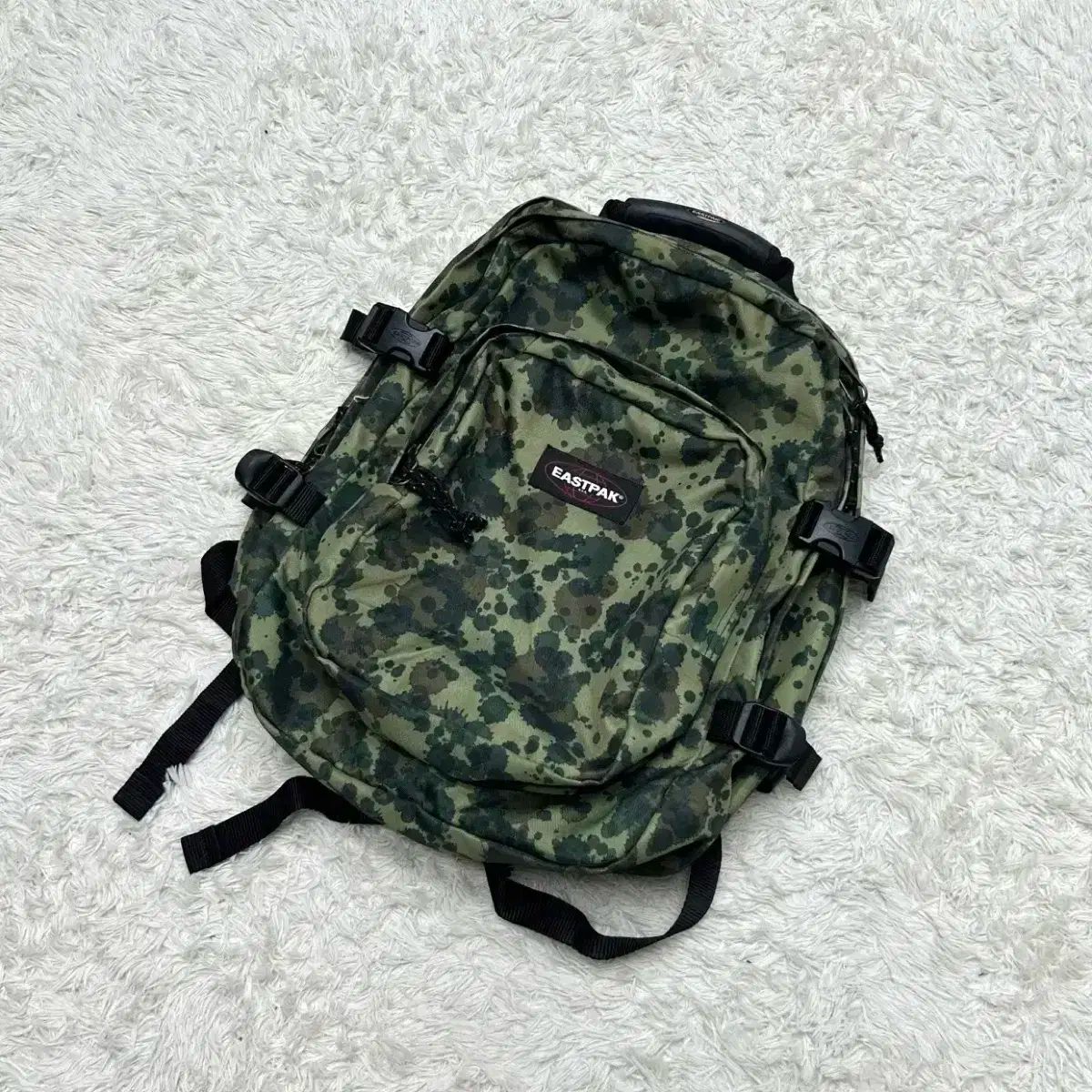 EASTPAK プロバイダー フレックス タン カモ バックパック