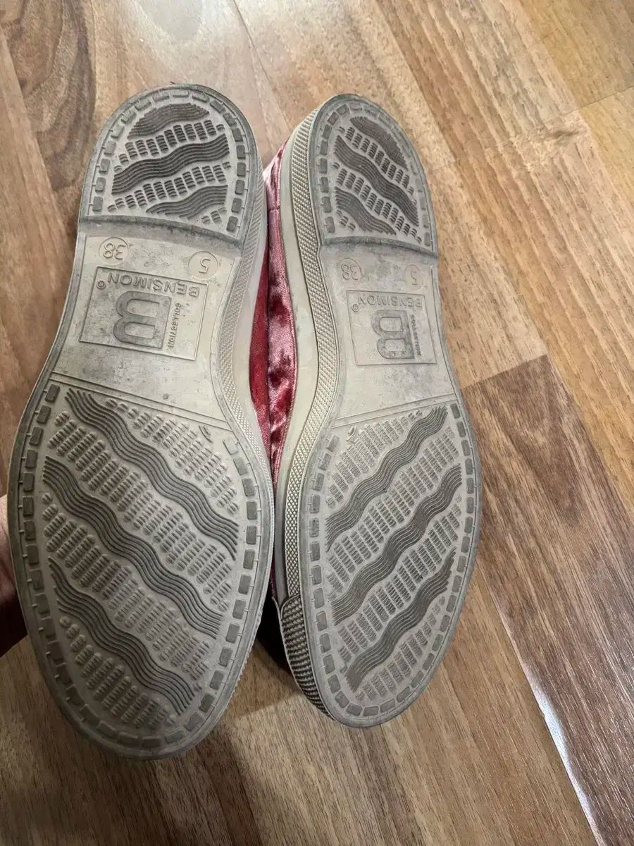 ツアーベルベット