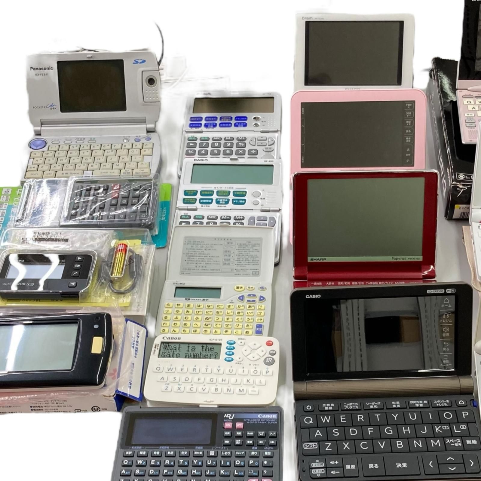 186001 品 電子辞書 医学書院 デジタル単語帳 電卓 SHARP Panasonic CASIO ピンク ブラック ブラウン 16点
