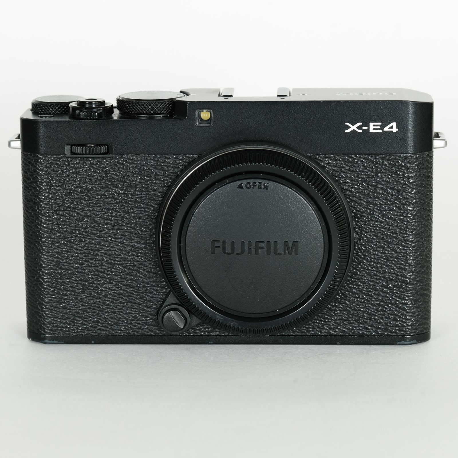 良品｜シャッター数6,435回] FUJIFILM X-E4 [ボディ ブラック] / 富士