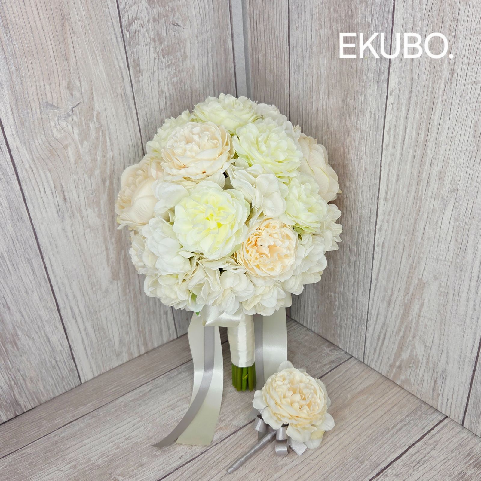 アーティフィシャルフラワー ウェディングブーケ ブートニア付き アイボリーローズとあじさいのクラッチブーケ s735