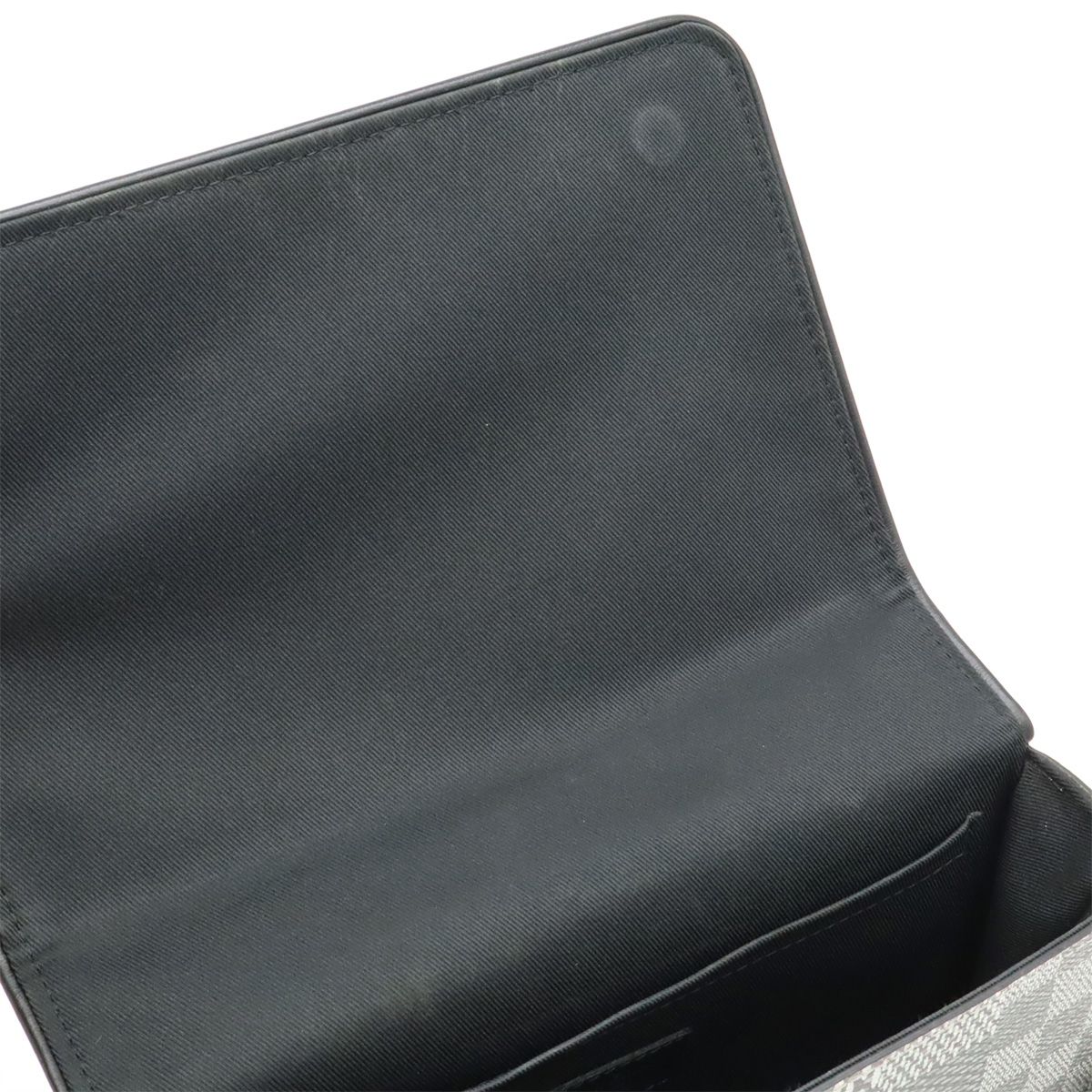 メッセンジャー ショルダーバッグ