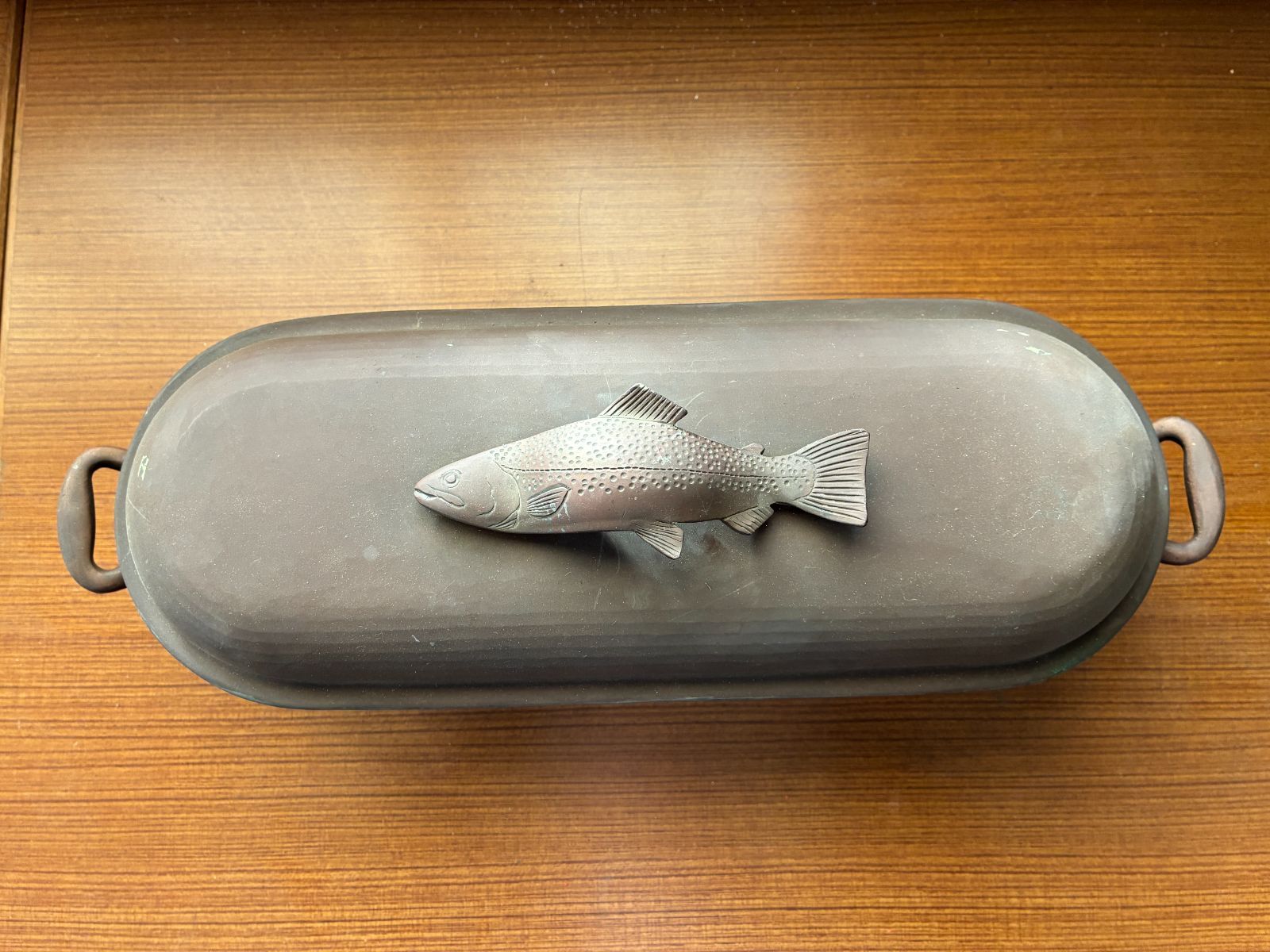 銅製フィッシュポッッチャー 魚柄