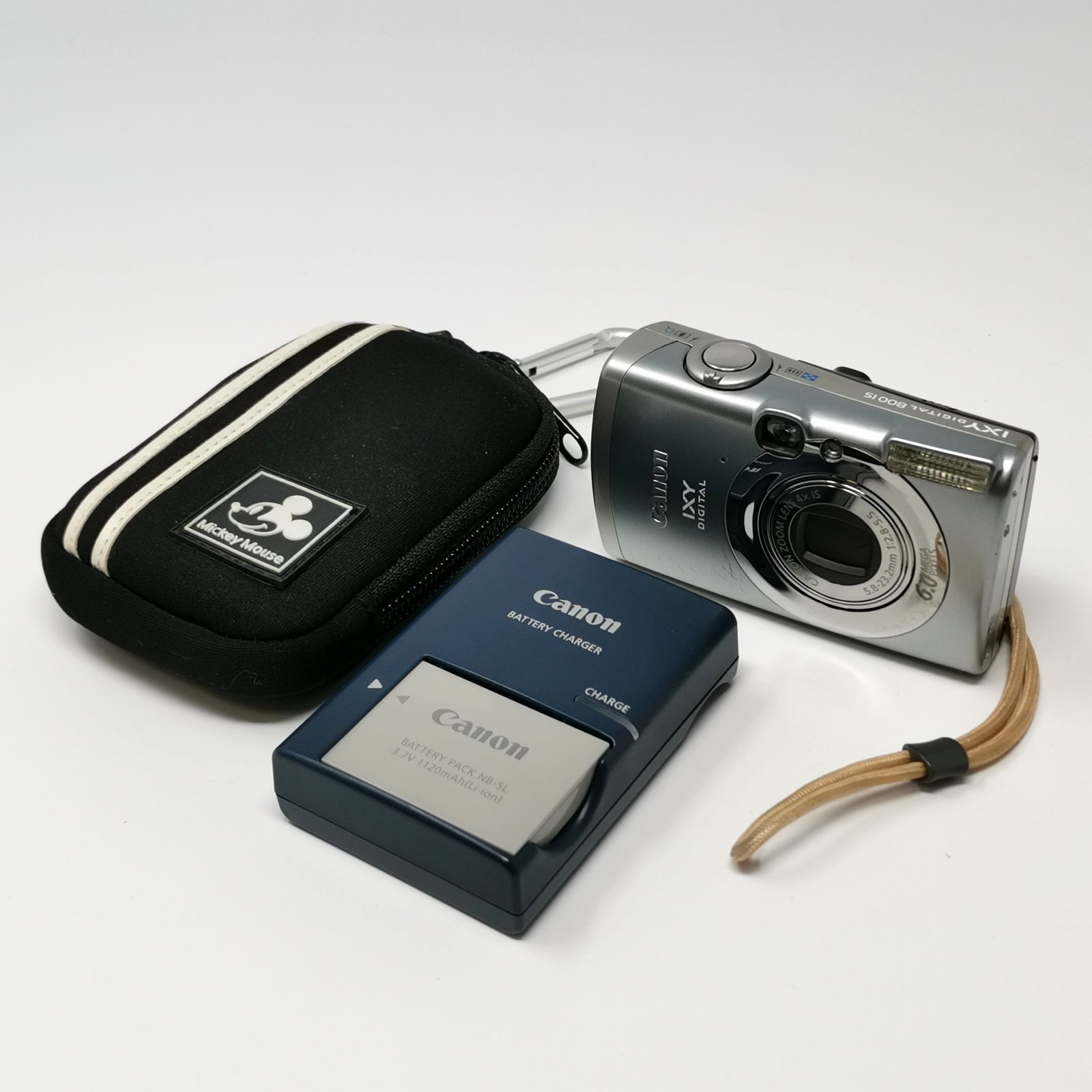 キャノン IXY 販売 デジタル 800IS シルバー 動作確認済み 充電器あり