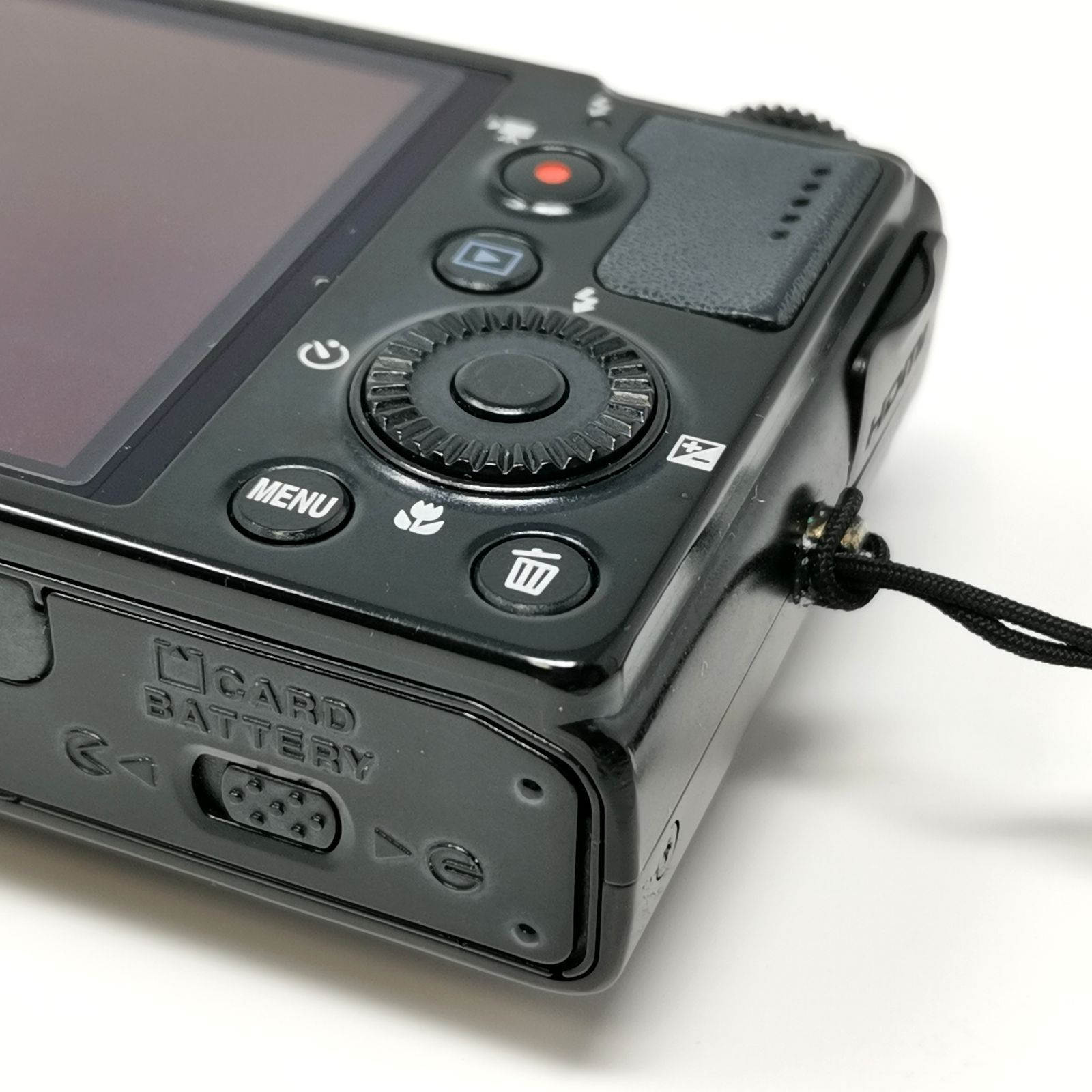 Nikon COOLPIX P300 ブラック バッテリー／充電器ない為動作未確認 