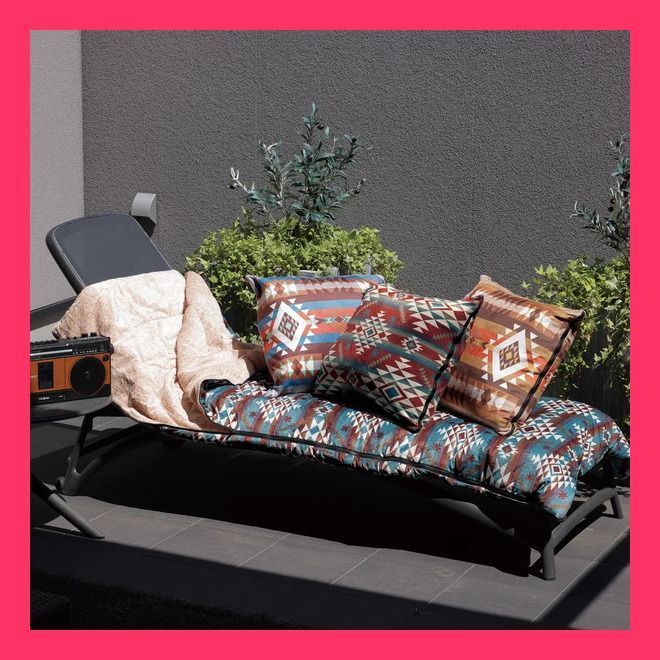 こたつ布団にもクッションにもなる3 wayシュラフ 寝袋 ヴィンツ ブルー 190 x 一枚でマルチに活躍する3 WAY寝袋 おしゃ