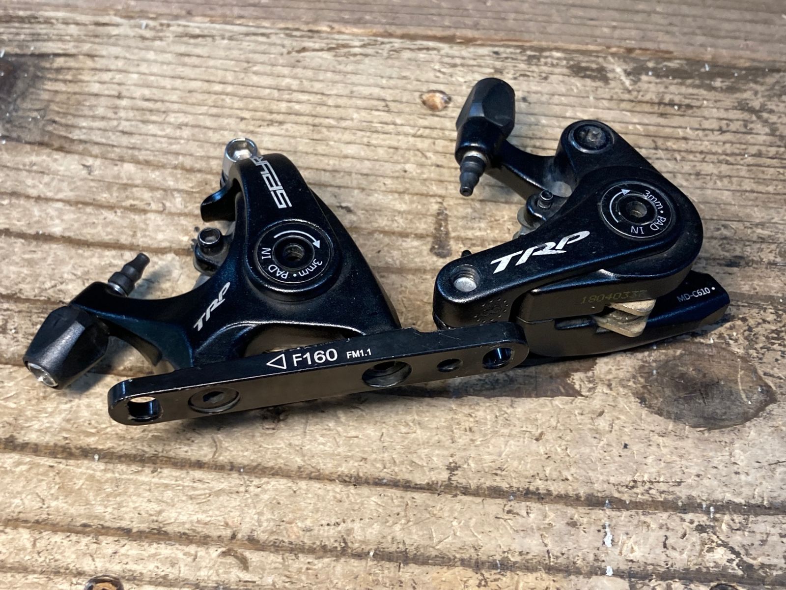 JI345 TRP SPYRE-C ディスク ブレーキキャリパー 前後セット