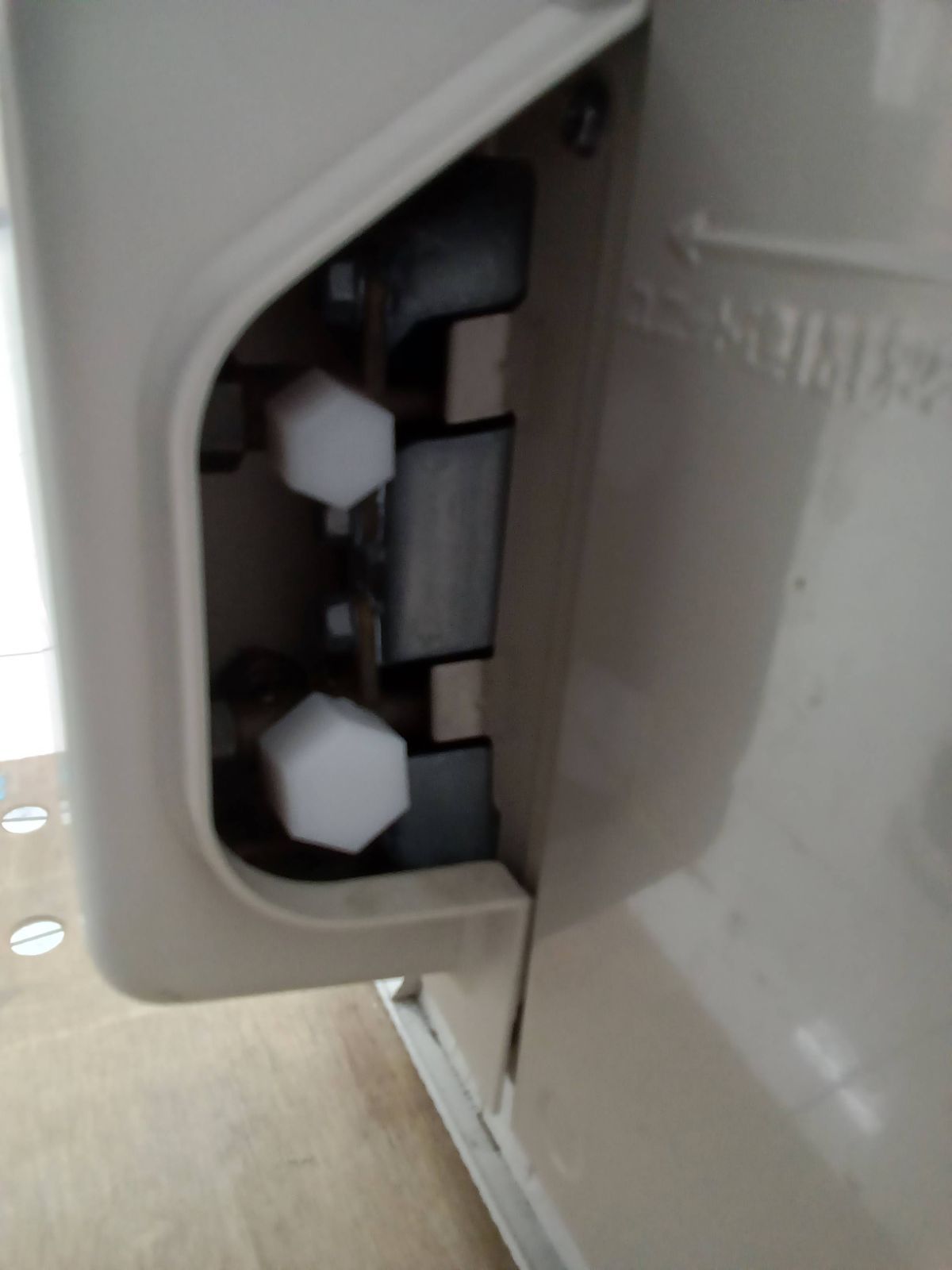 取付工事無 H483