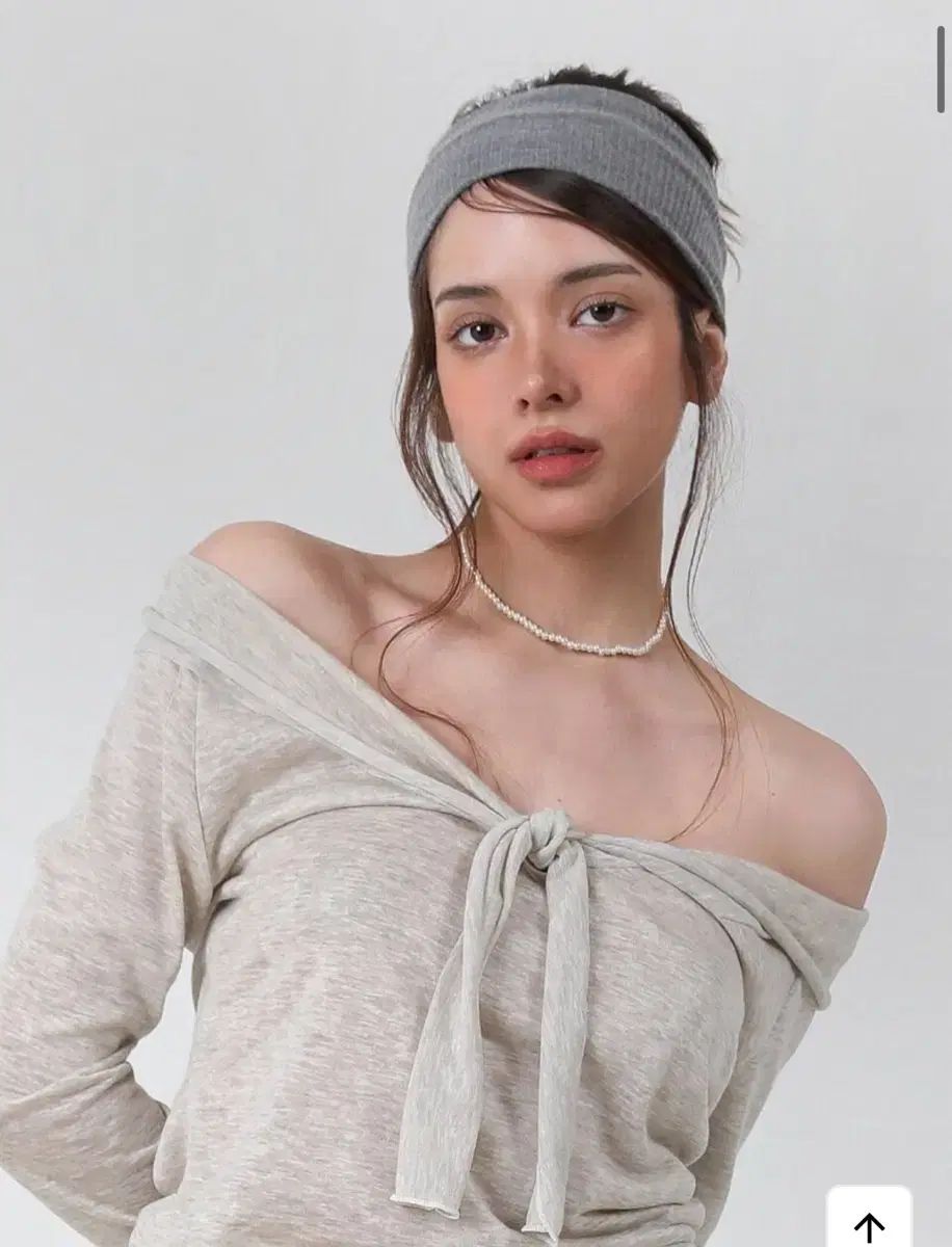 OWNSER 오운서 Marina Mood Soft Shoulder Tee