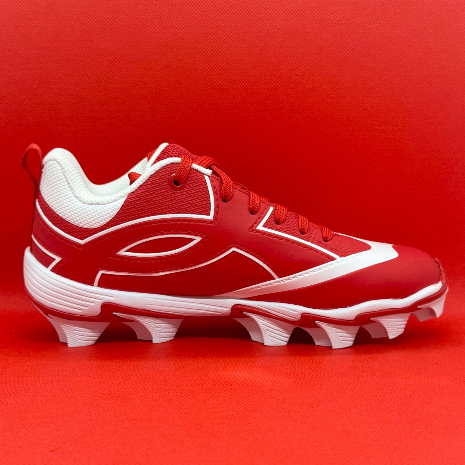 アンダーアーマー　スパイク赤　レッド　28cm アンダーアーマー スパイク赤 レッド 28cm アンダーアーマー スパイク