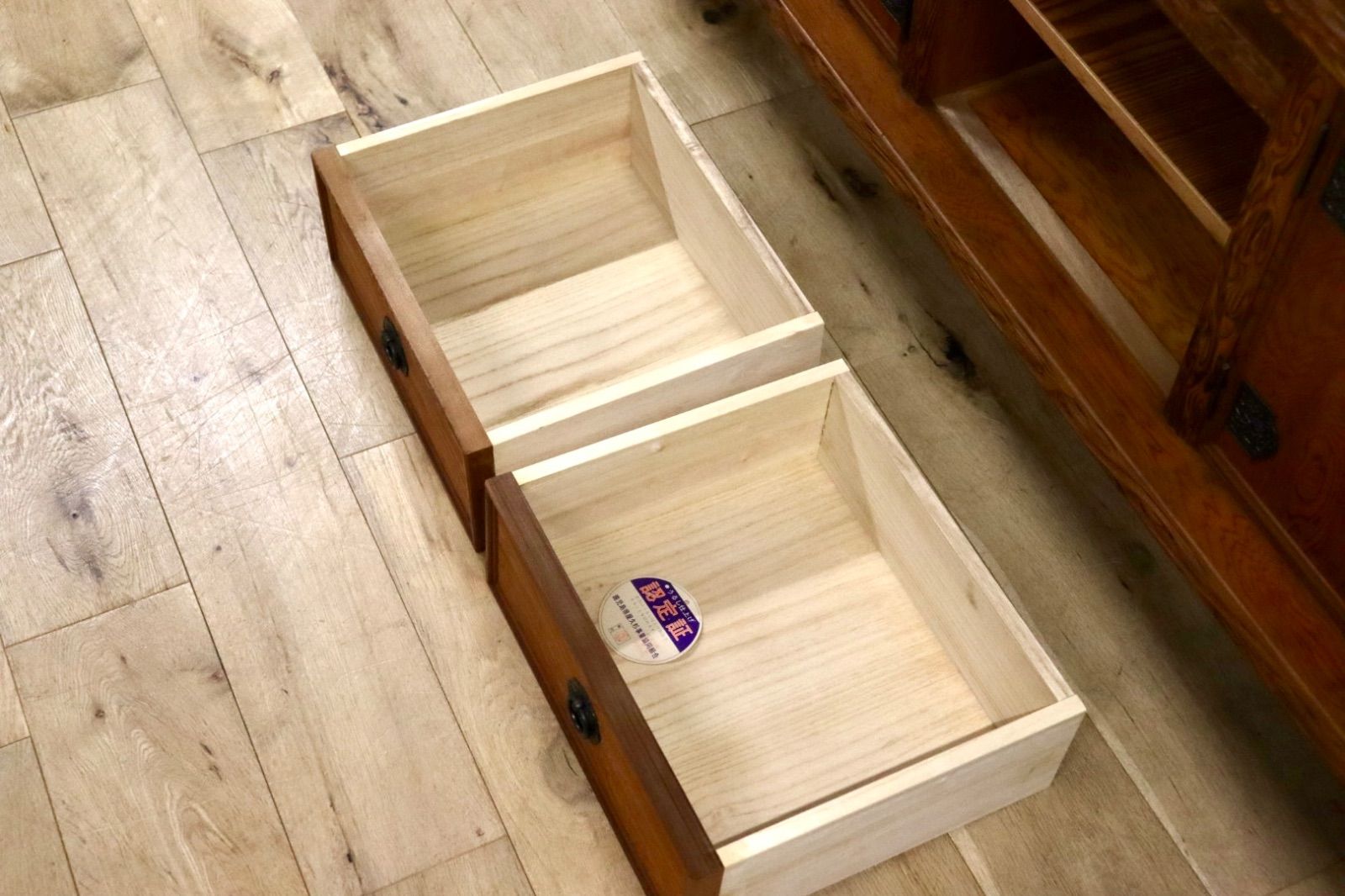 GMIH276 世界遺産屋久杉 茶棚 サイドボード リビングボード 飾り棚 キャビネット 和家具 和室 座敷 古民家 レトロ 茶箪笥 MARWIL-DEMENAGEMENTS_CH