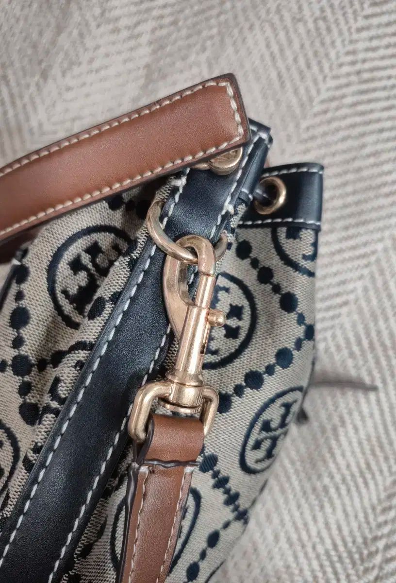 バケットバッグ