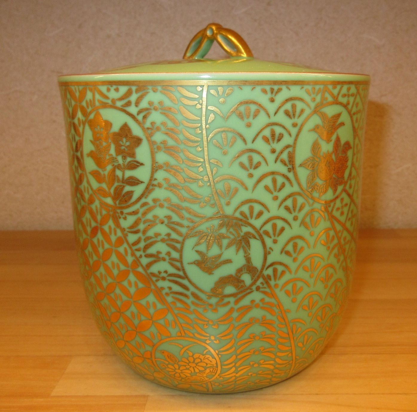 逢絢亭 茶道具 水指 京焼 萌黄 金襴手 花蝶窯 手塚石雲 共箱入り