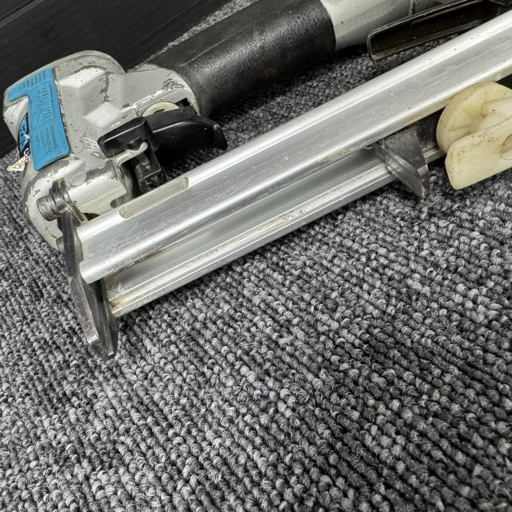 4mm25mm足 常圧エアタッカ