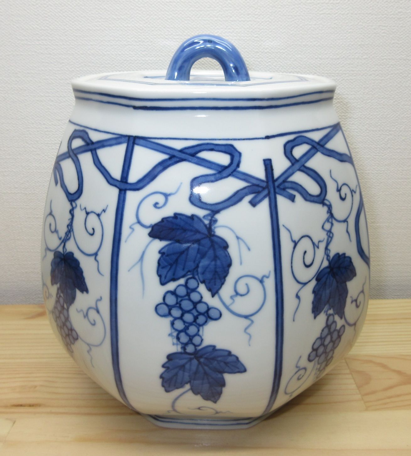 逢絢亭 茶道具 水指 京焼 染付 葡萄棚の図 紫翠窯 西村徳泉 共箱入り