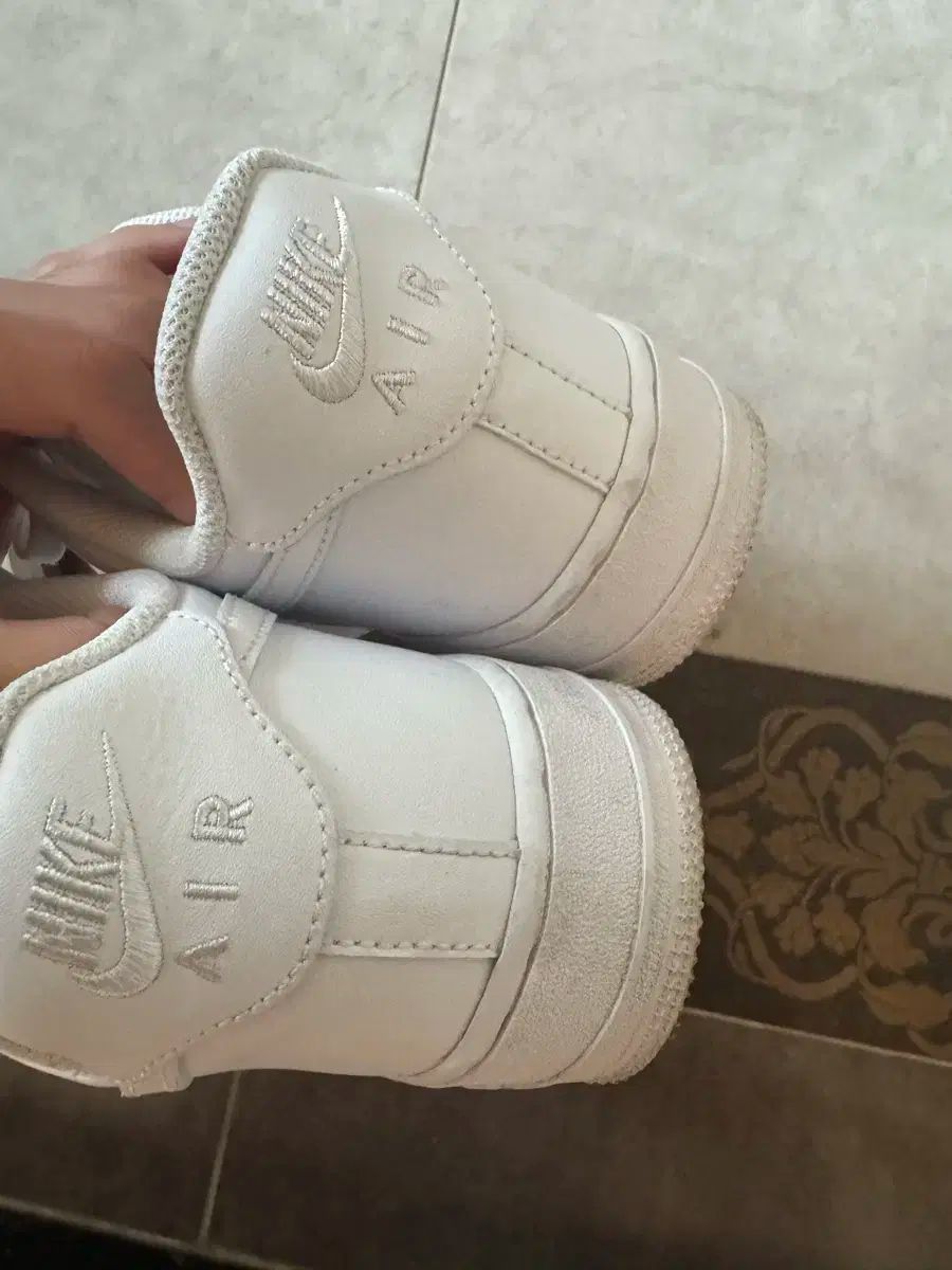 ナイキ エアフォース1 ロー 白 270