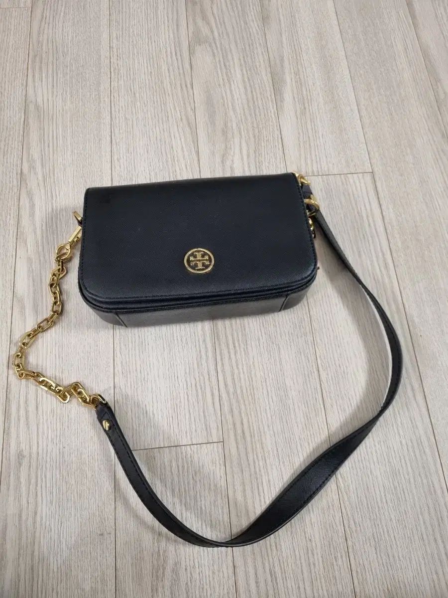 トリーバーチ ブラック チェーン クロスバック