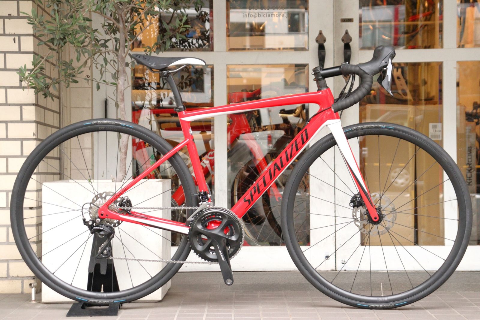 スペシャライズド SPECIALIZED ターマック TARMAC SL6 SPORT 2019モデル 52サイズ シマノ 105 R7020 MIX 11S カーボン ロードバイク 横浜店