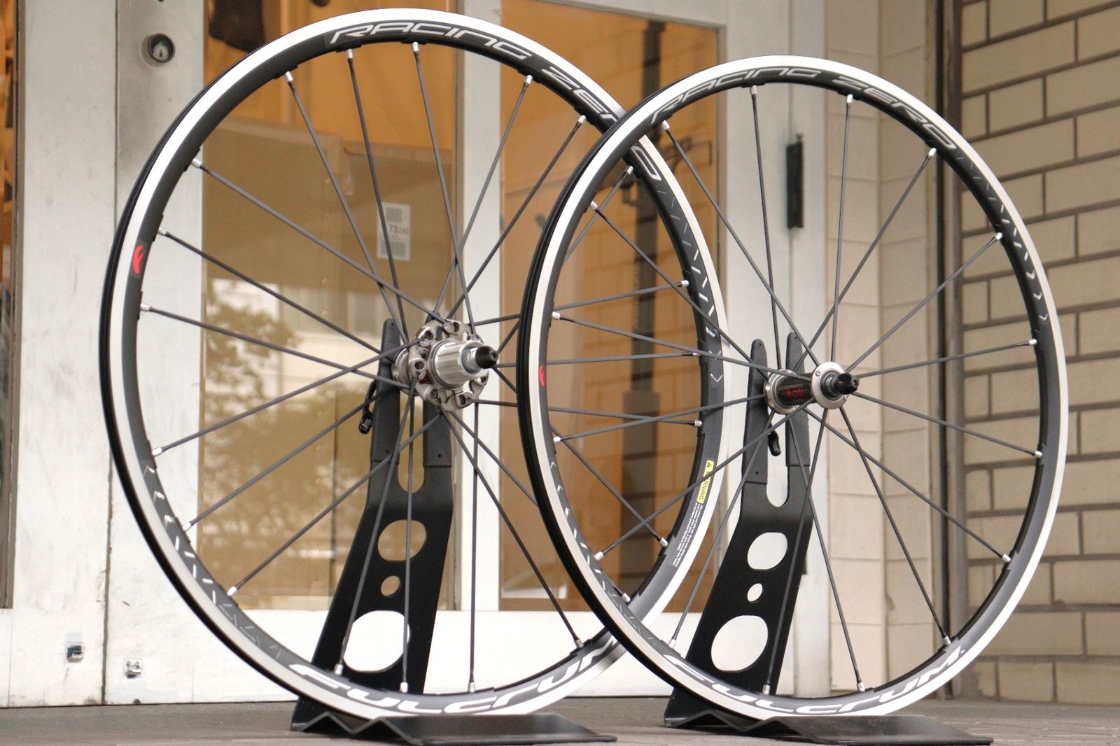 FULCRUM レーシングゼロ