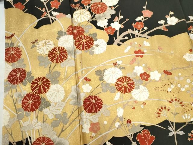 駒刺繍 雲取り草花文