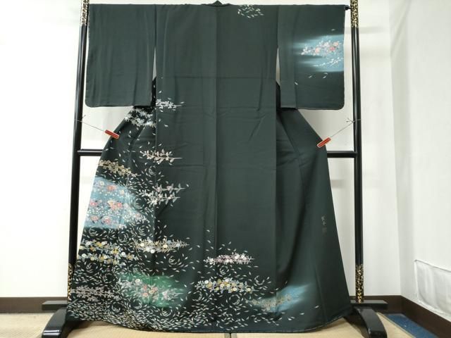 平和屋着物●史上初の女性友禅師 京都府伝統産業優秀技術者 京の名工 岡山武子 訪問着 草花文 暈し染め 黒地 金銀彩 正絹 CAAZ3067yc