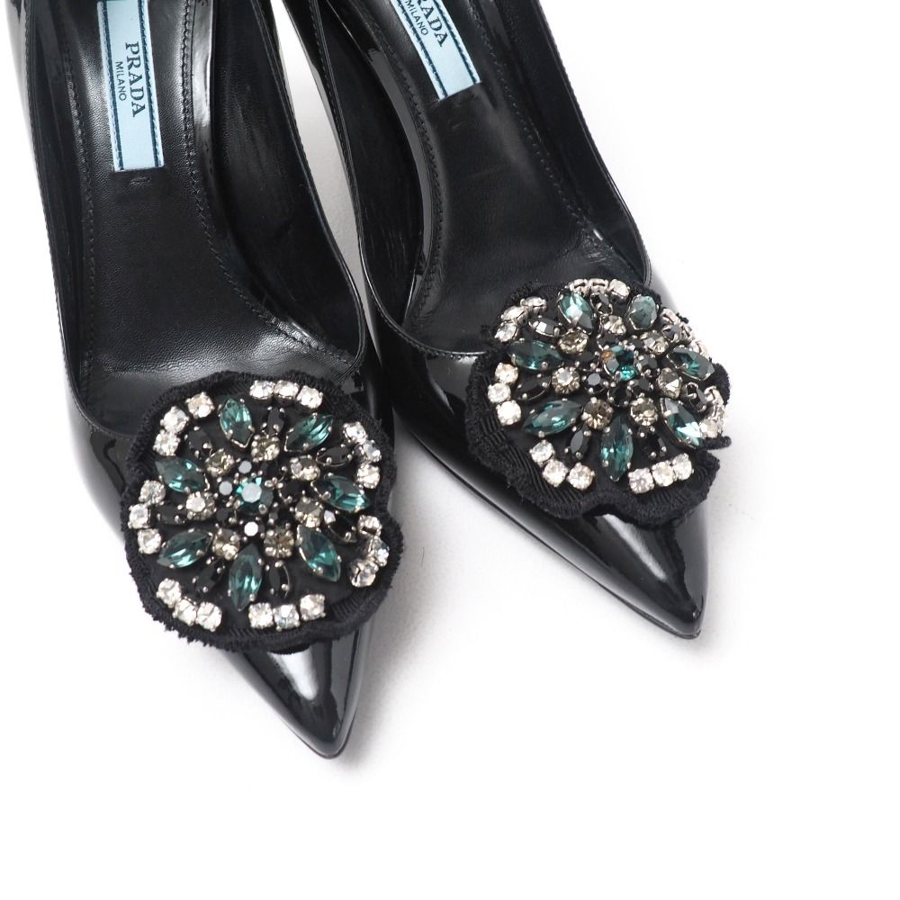 ポインテッドトゥ