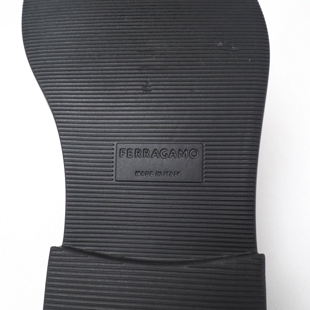 Ferragamo サルヴァトーレフェラガモ