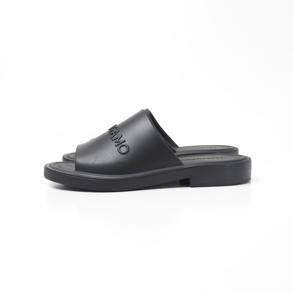 Salvatore Ferragamo サルヴァトーレフェラガモ GIUNEVA ジュネヴァ サンダル サイズ8 エンボスロゴ スライドサンダル シャワーサンダル 靴 ブランド古着 RA 6306