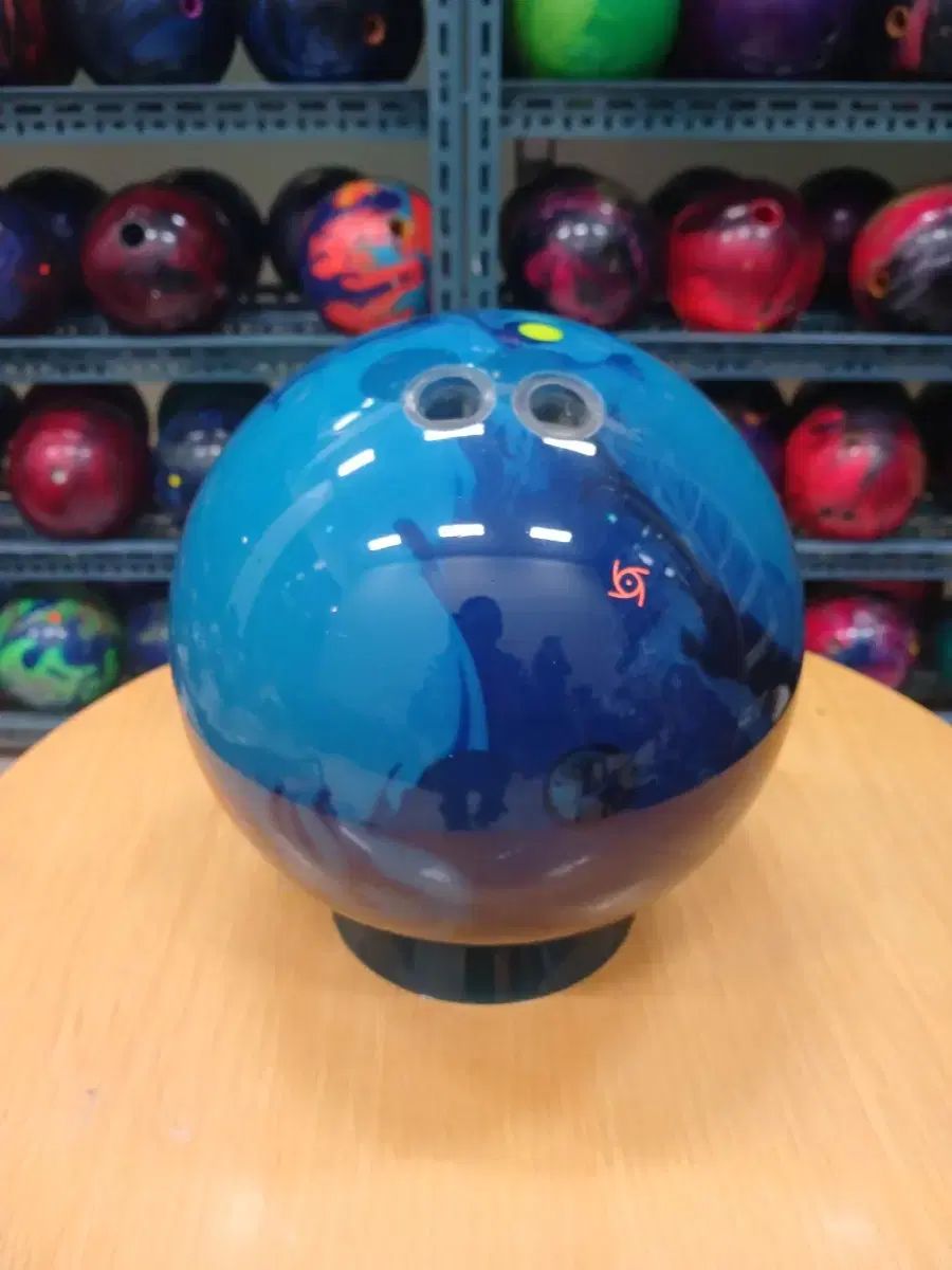 ボーリングボール 完 15 p ツーフィンガー MARVEL Hello Future
