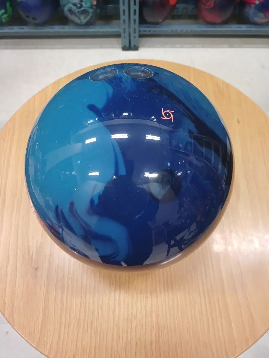 ボーリングボール 完