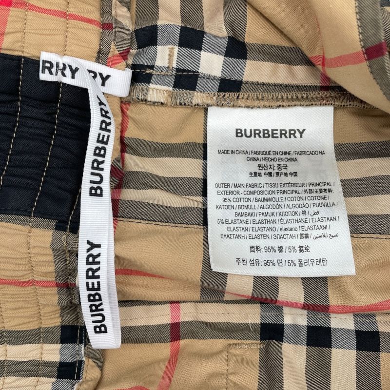 バーバリー BURBERRY