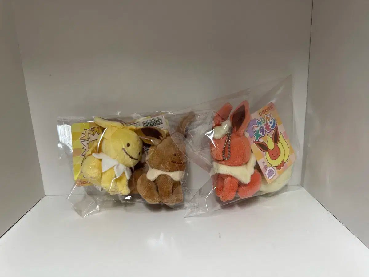 変身メタモン イーブイあんさんぶるスターズ