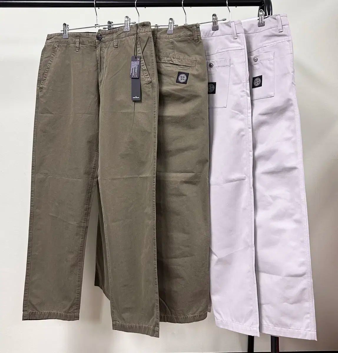 STONE ISLAND ストーンアイランド ロゴワッペン コットン チノパンツ