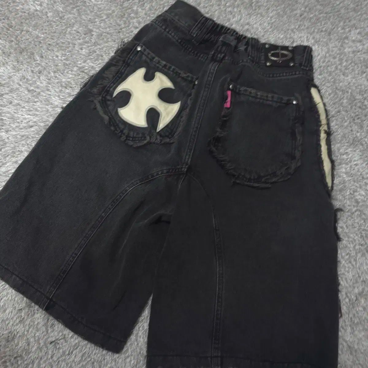 スーク skoot ブラック デニム ディス カッティング ハーフパンツ